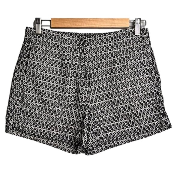 J Crew Womens Size 0 Black White Eyelet Lace Shorts Classic Preppy Coastal - Picture 1 of 12
